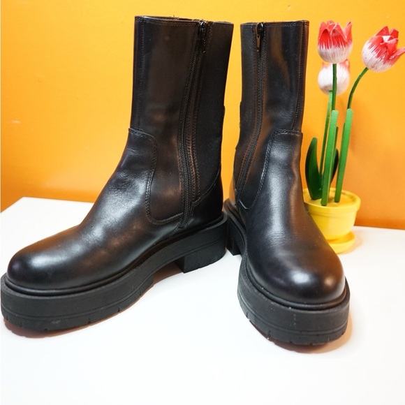 Geox Black Leather Ankle Booties - Picture 3 of 8